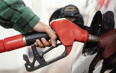 ¿Qué puede pasar si te quedas sin combustible en la carretera?